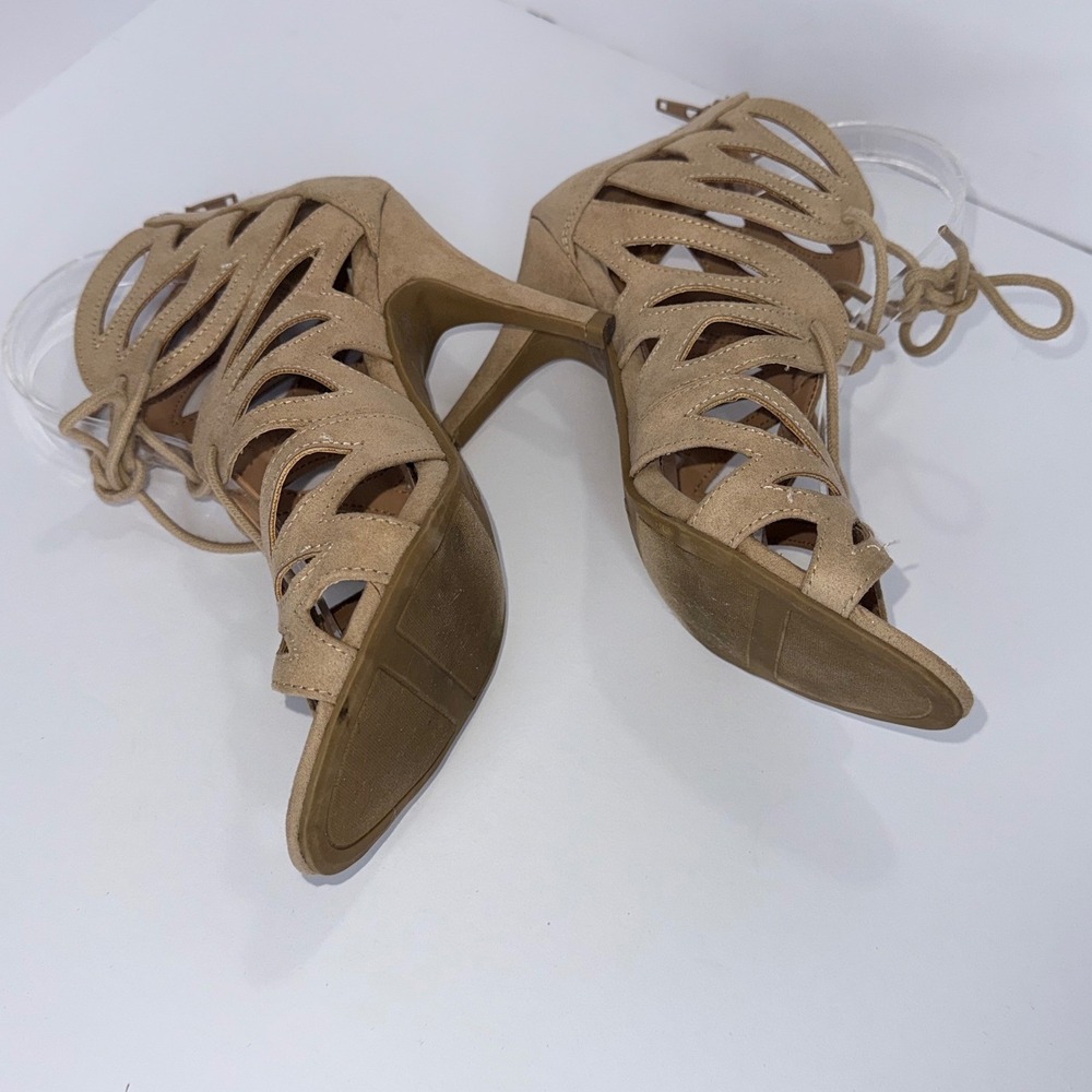 Christian Siriano Stiletto Heel Sandals 8 Tan Caged Lace Up Laser Cut Boho Chic - Picture 9 of 12